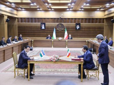 ایران و ازبکستان ۴ سند همکاری مشترک امضا کردند