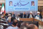 انتقاد رئیس‌جمهور از تمرکزگرایی/ مسیر توسعه را باید به سمت خلیج فارس هدایت کنیم