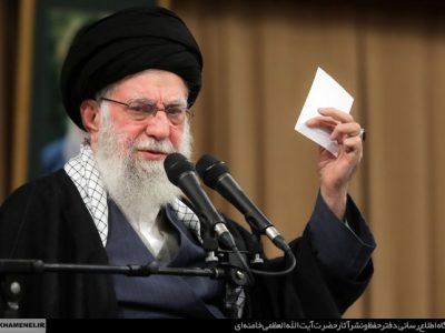 ملت ایران کمر فتنه آمریکایی را شکست