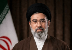 آیتالله سید مجتبی خامنهای سومین رهبر نظام اسلامی ایران شدند